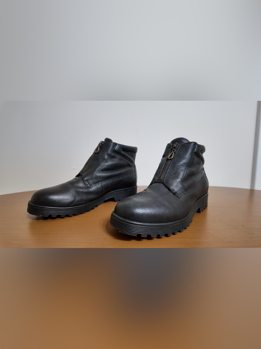 Khombu Black Leather Zip-Front Ankle Boots Men's Size 8.5 M Made in Brazil